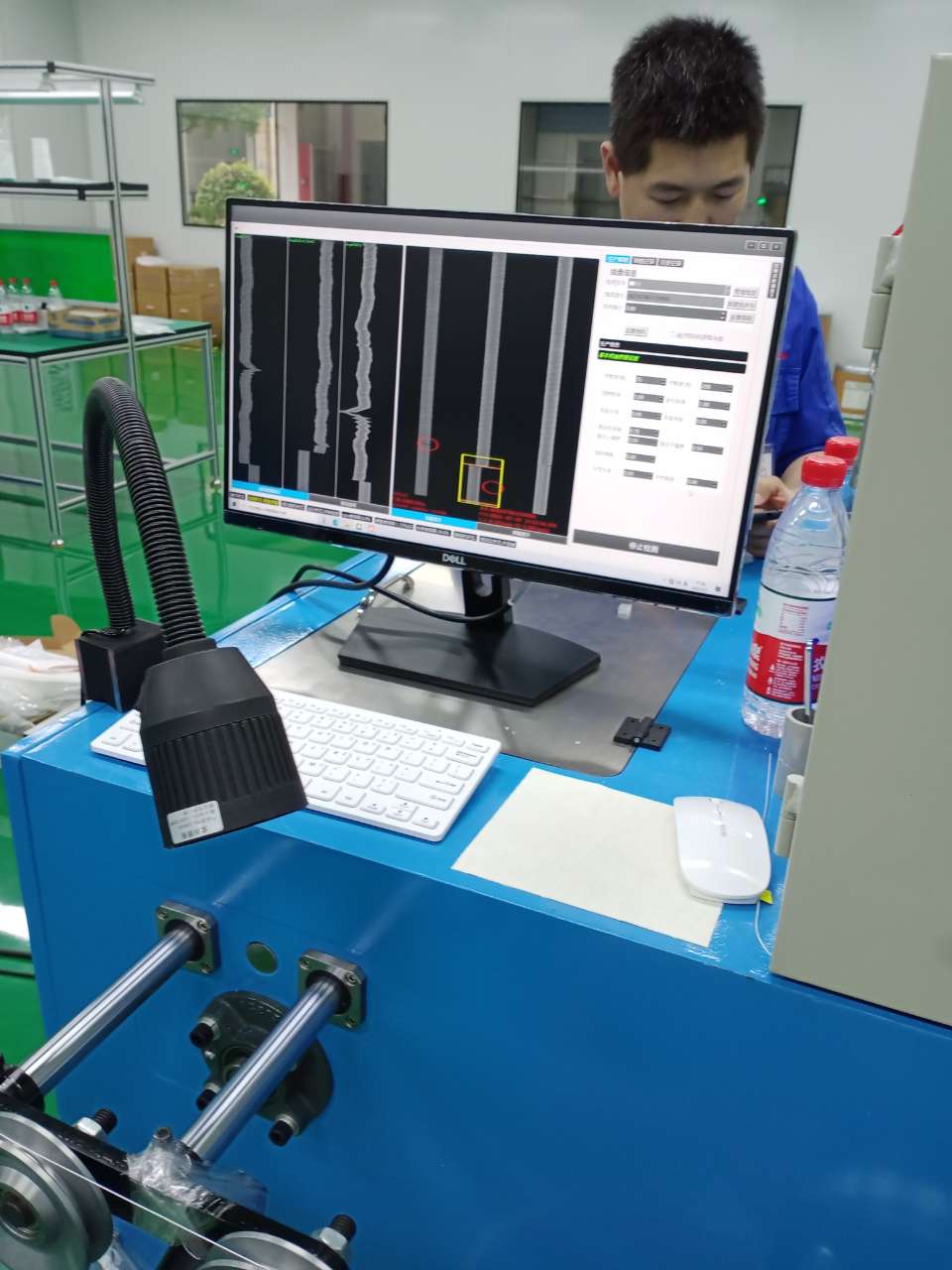 貼標(biāo)機(jī)和在線表面檢測儀配套使用案例 貼標(biāo)機(jī)和在線表面檢測儀配套使用案例