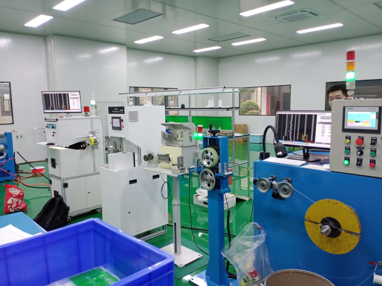 貼標(biāo)機(jī)和在線表面檢測儀配套使用案例 貼標(biāo)機(jī)和在線表面檢測儀配套使用案例